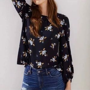 LOFT shirt brand NEW! Size XS.